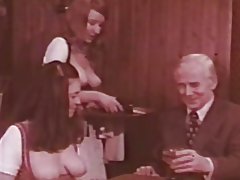 Tavallinen päivä alpine tavernassa