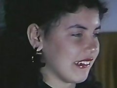 Hitonmoinen ratsastaa